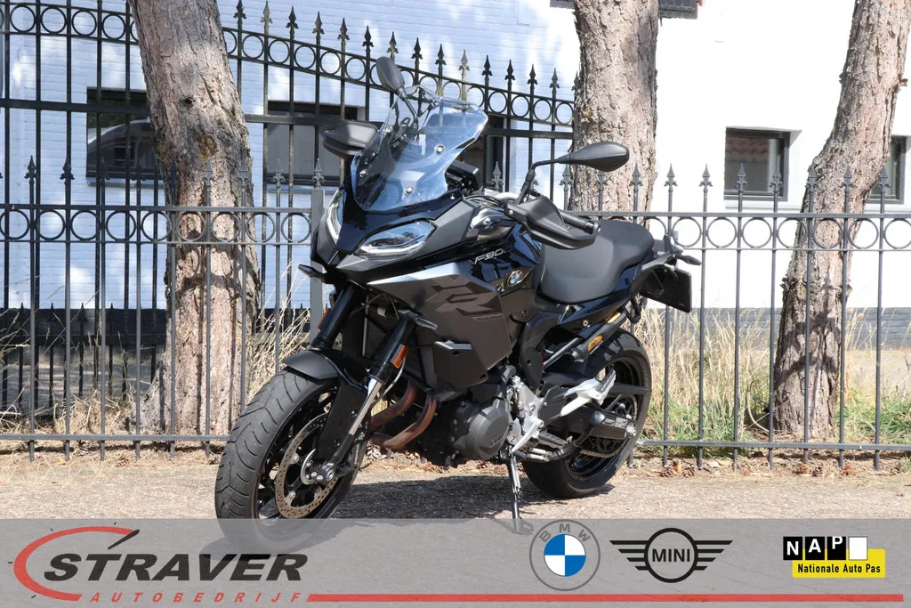 BMW F 900 XR (2024) — foto 1