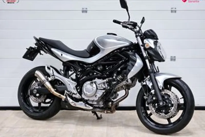 Suzuki SFV 650 Gladius (2011)