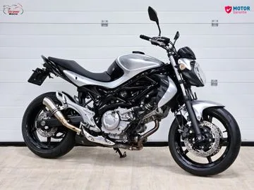 Suzuki SFV 650 Gladius (2011) — foto 1
