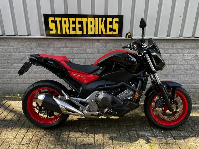 Honda NC 750 S (2017) — foto 1