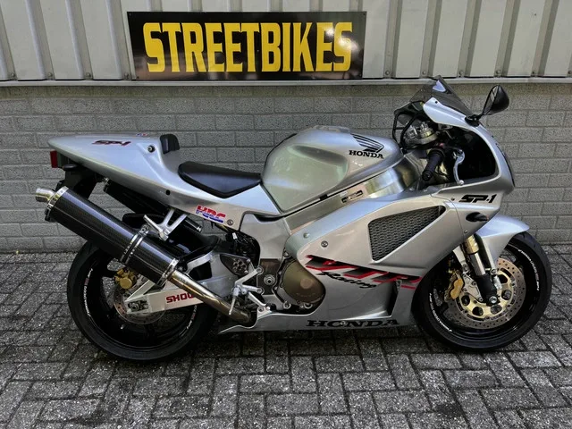 Honda VTR 1000 SP 1 (2001) — foto 1
