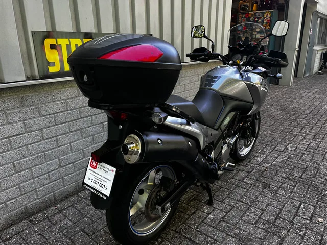 Suzuki DL650A (2011) — foto 1