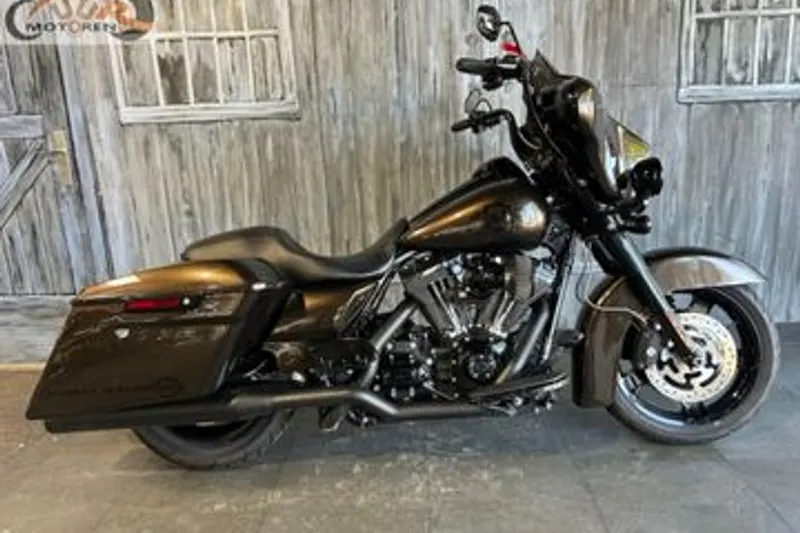 Harley-Davidson Street Glide (2013)