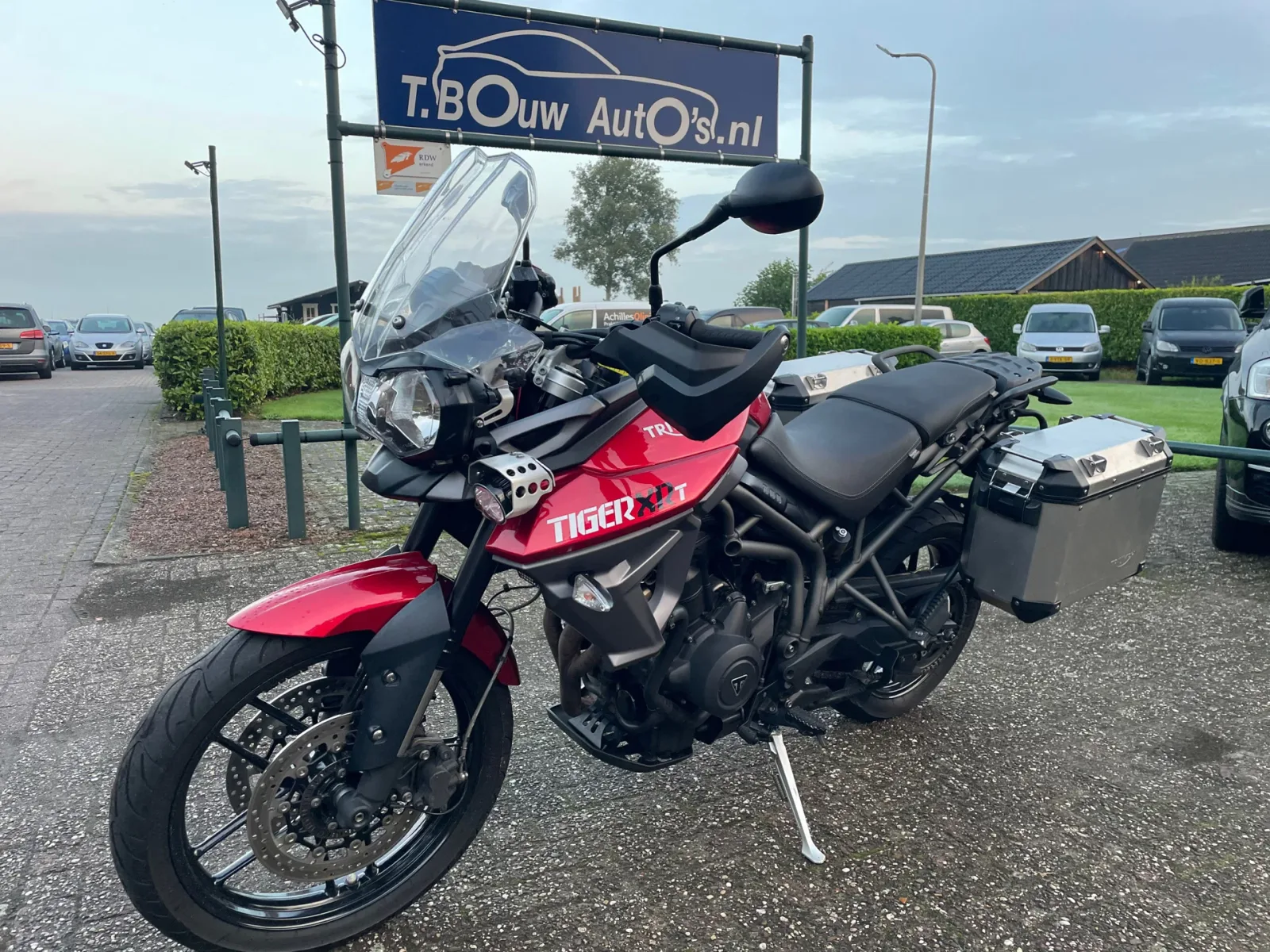 Triumph Tiger 800 XRT (2017) — foto 1
