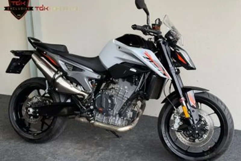 KTM 790 Duke (2024)