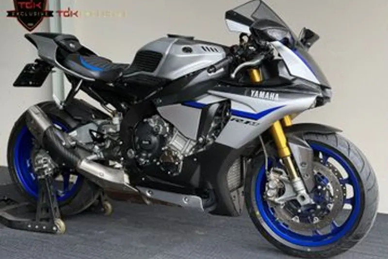 Yamaha R1M (2015)