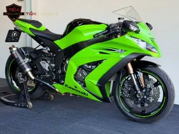 Kawasaki ZX-10R (2011) — foto 1