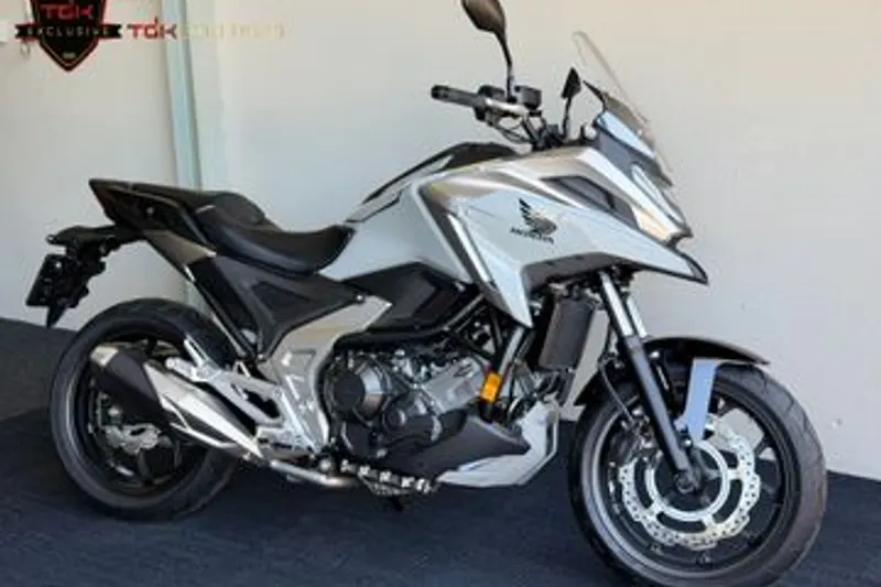 Honda NC750X (2024)
