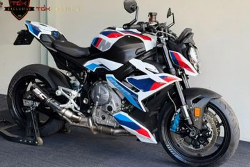 BMW M 1000 R (2023)