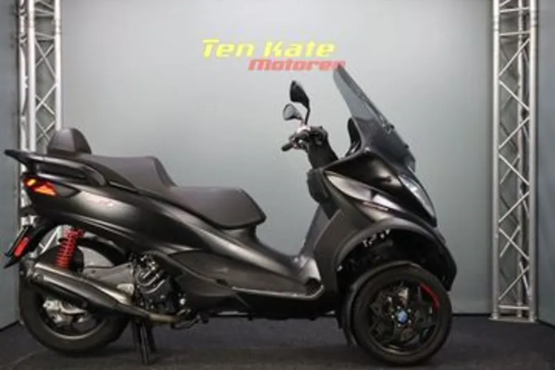 Piaggio MP3 500 (2020)