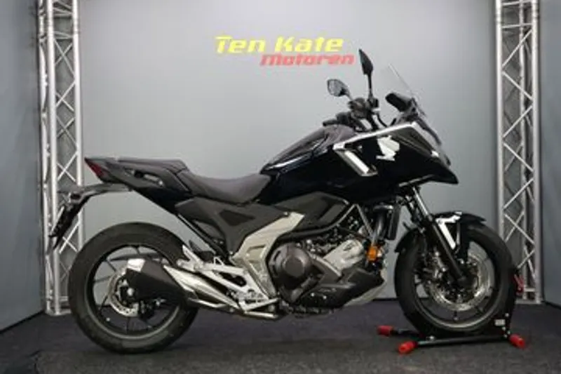 Honda NC750X (2026)