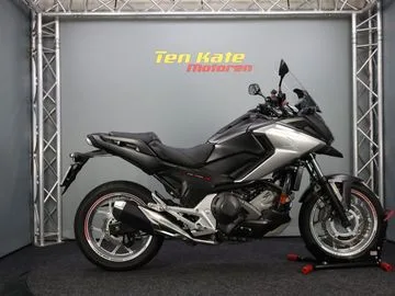 Honda NC750X (2017) — foto 1