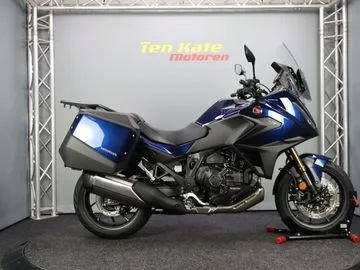 Honda NT 1100 Electronic Suspension (2026) — foto 1