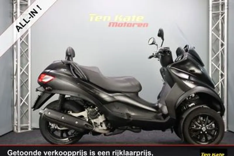 Piaggio MP3 400 (2011)