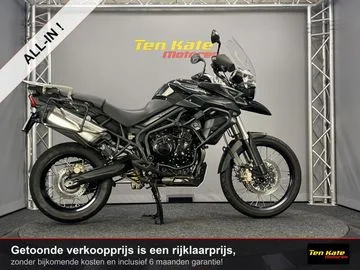 Triumph Tiger 800 XC (2011) — foto 1