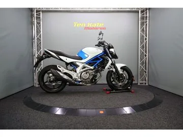 Suzuki SFV 650 Gladius (2009) — foto 1