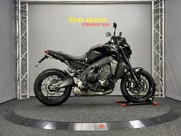 Yamaha MT-09 (2021) — foto 1