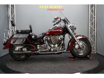 Yamaha XV 1600 Wildstar (2001) — foto 1