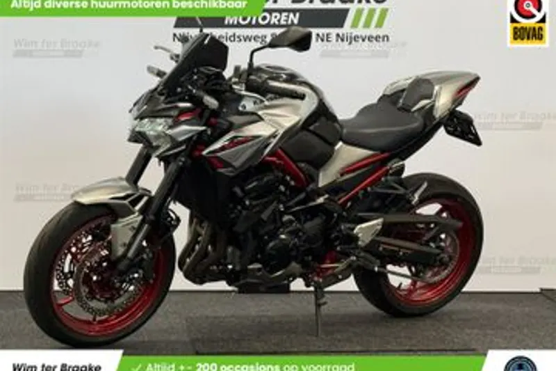 Kawasaki Z900 (2023)