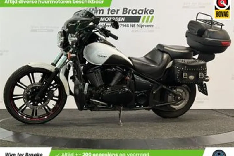 Kawasaki VN 900 Custom (2016)