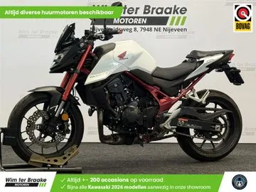 Honda CB 750 Hornet (2023) — foto 1