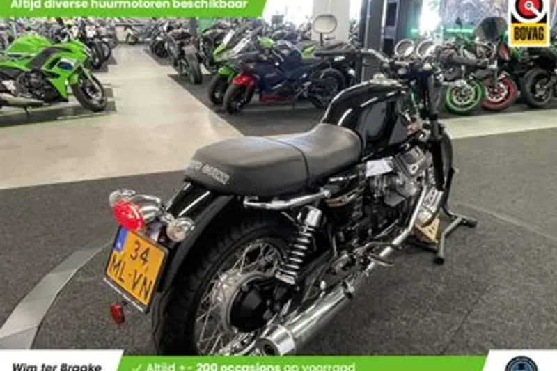 Moto Guzzi V7 Classic (2011)