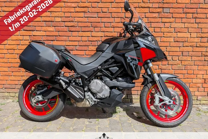 Ducati Multistrada V2 S (2024)