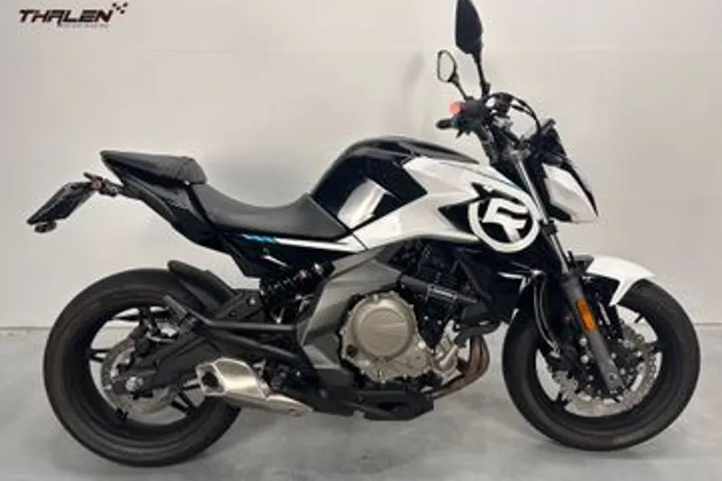 CFMoto CF 650 NK (2022)