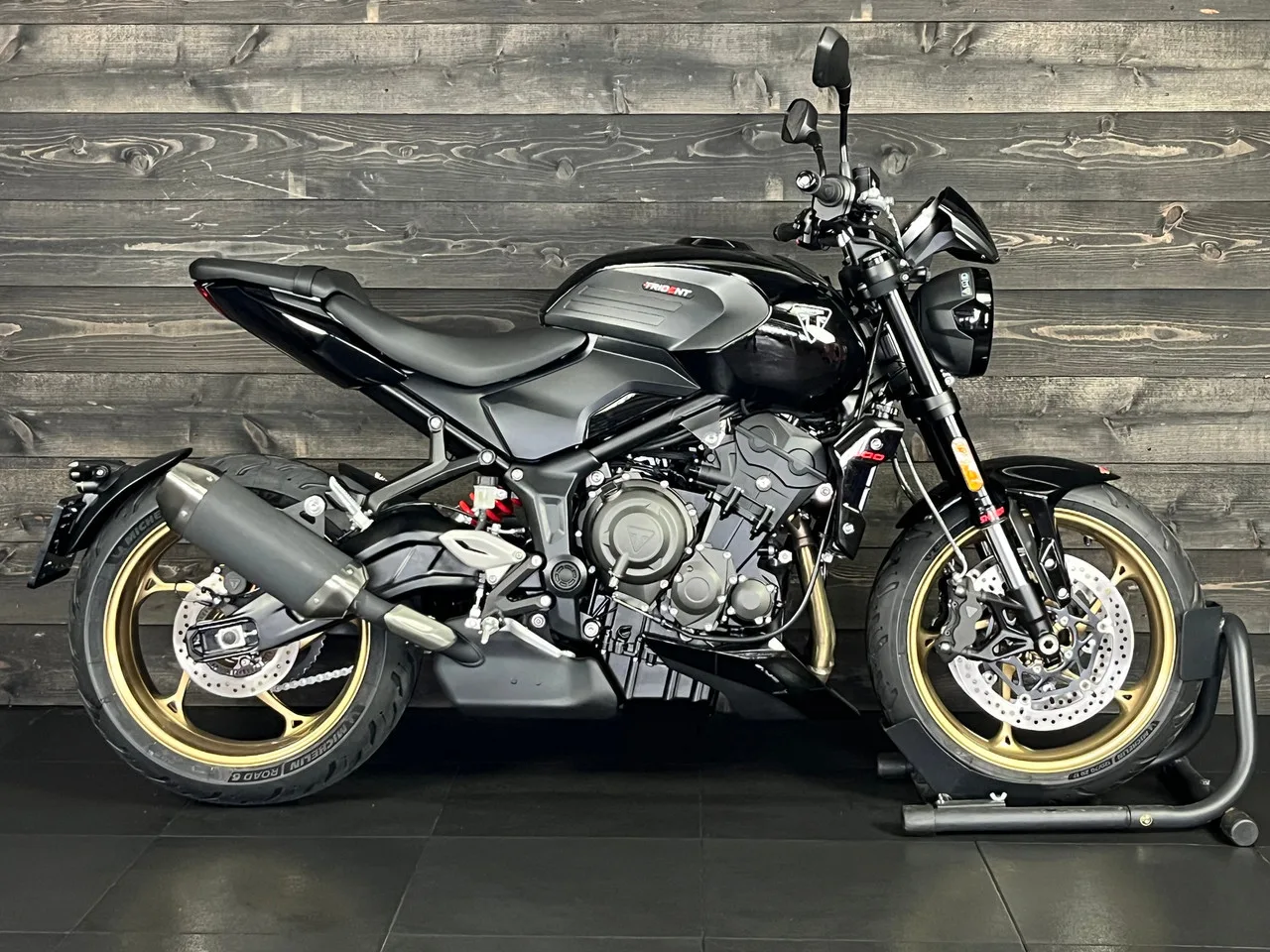 Triumph Trident 800 (2026) — foto 1