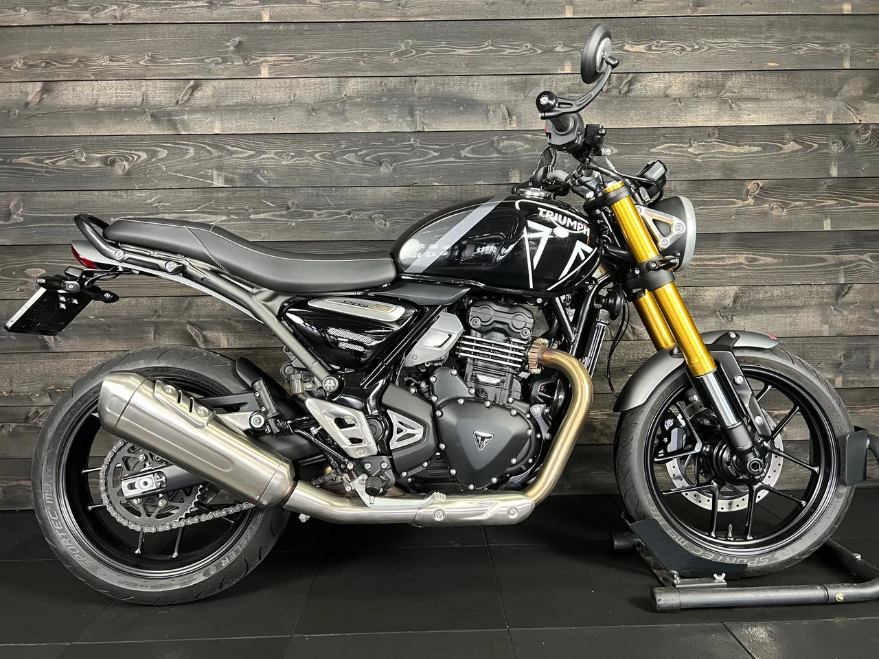 Triumph Speed 400 (2024) — foto 1