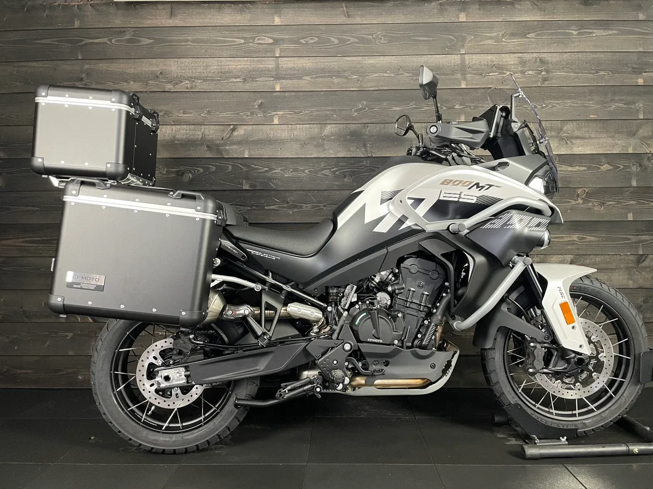 CFMoto 800 MT (2026) — foto 1