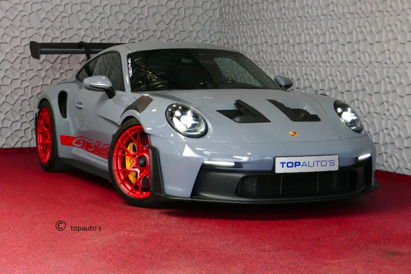 Porsche 911 (2023)