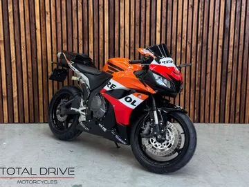 Honda CBR 600 RR (2007) — foto 1