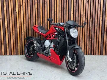 MV AGUSTA BRUTALE 800 (2015) — foto 1