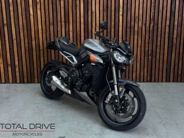 TRIUMPH STREET TRIPLE 765 RS (2023) — foto 1