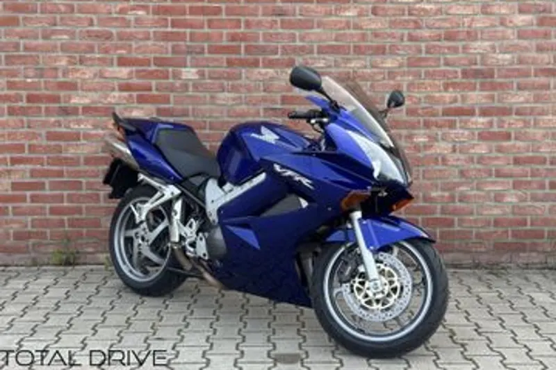 Honda VFR 800 (2005)
