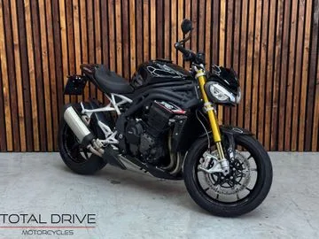 Triumph Speed Triple RS (2021) — foto 1