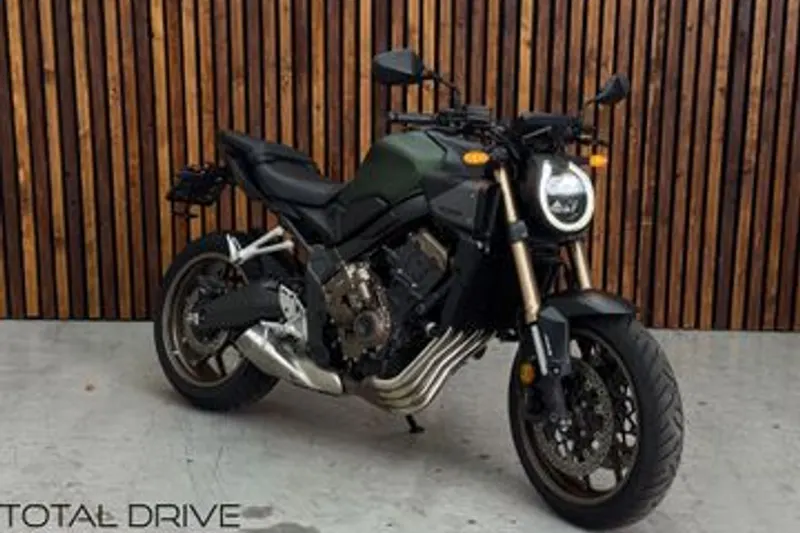 Honda CB650R (2024)