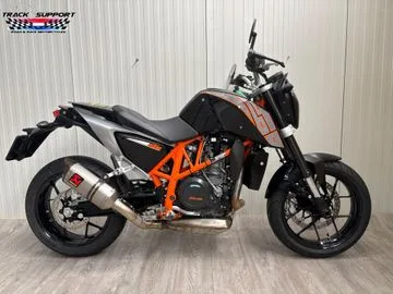 KTM 690 DUKE ABS (2014) — foto 1