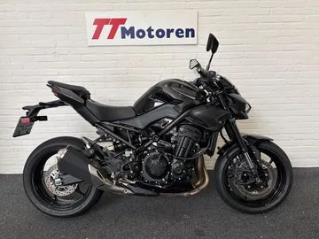 Kawasaki Z900 35 (2026) — foto 1