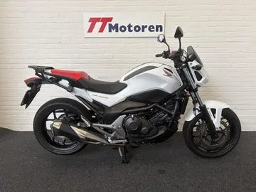 Honda NC 750 S (2016) — foto 1