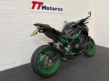 Kawasaki Z900 (2024) — foto 1