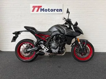 Suzuki GSX-8S (2025) — foto 1