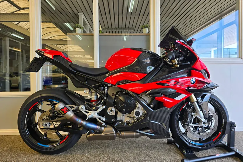 BMW S 1000 RR (2024)