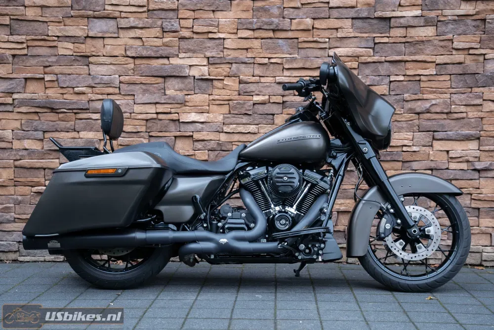 Harley-Davidson Street Glide Special 114 (2020) — foto 1
