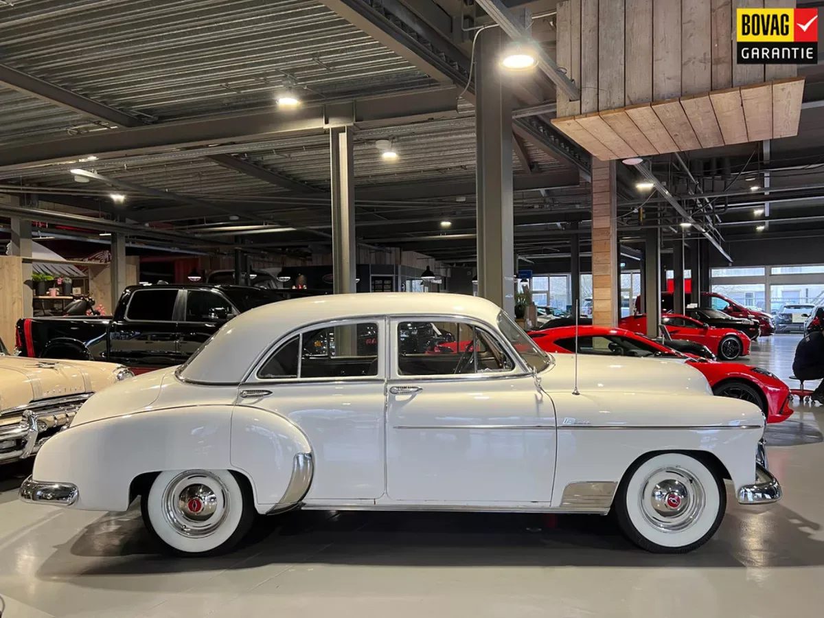 Chevrolet Deluxe (1949) — foto 1