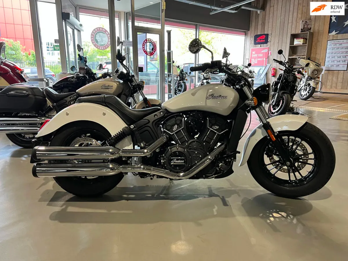 Indian Chopper 61 Scout Sixty (2017) — foto 1