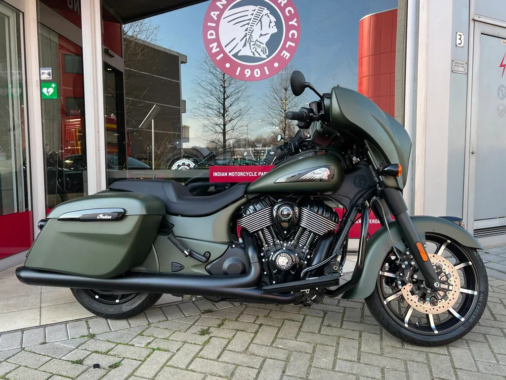 Indian Z- 116 Chieftain Dark Horse (2025) — foto 1