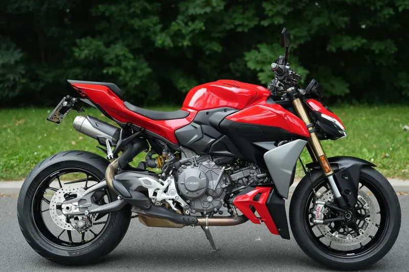 Ducati Streetfighter V2 (2026)