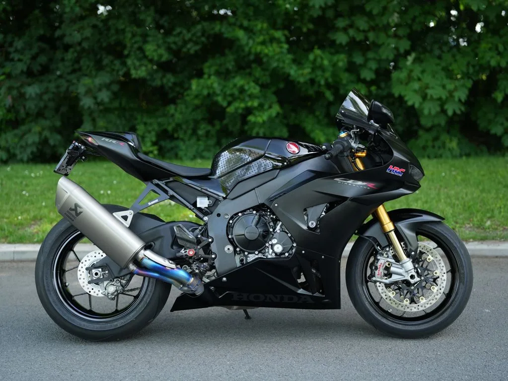 Honda CBR1000RR (2026) — foto 1